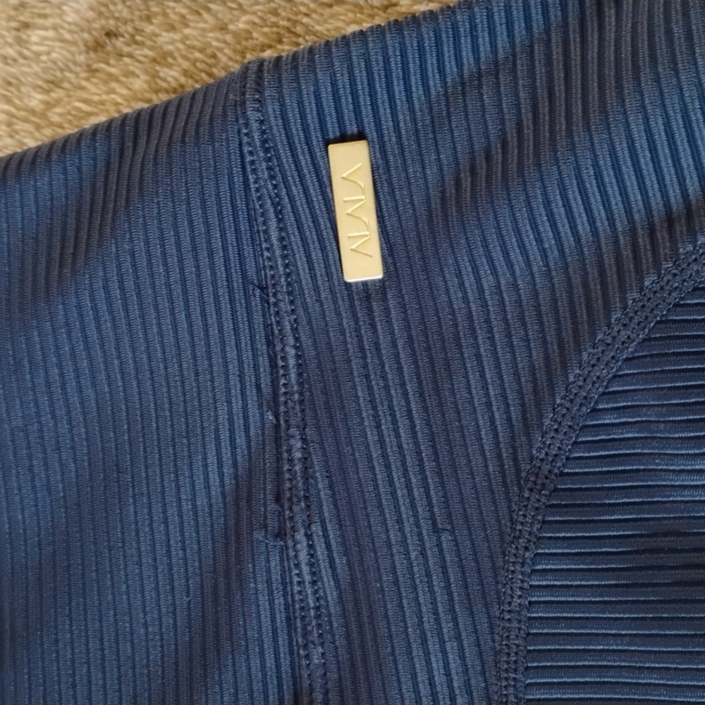 ALALA Raya Ribbed Navy Leggings - Picture 7 of 8
